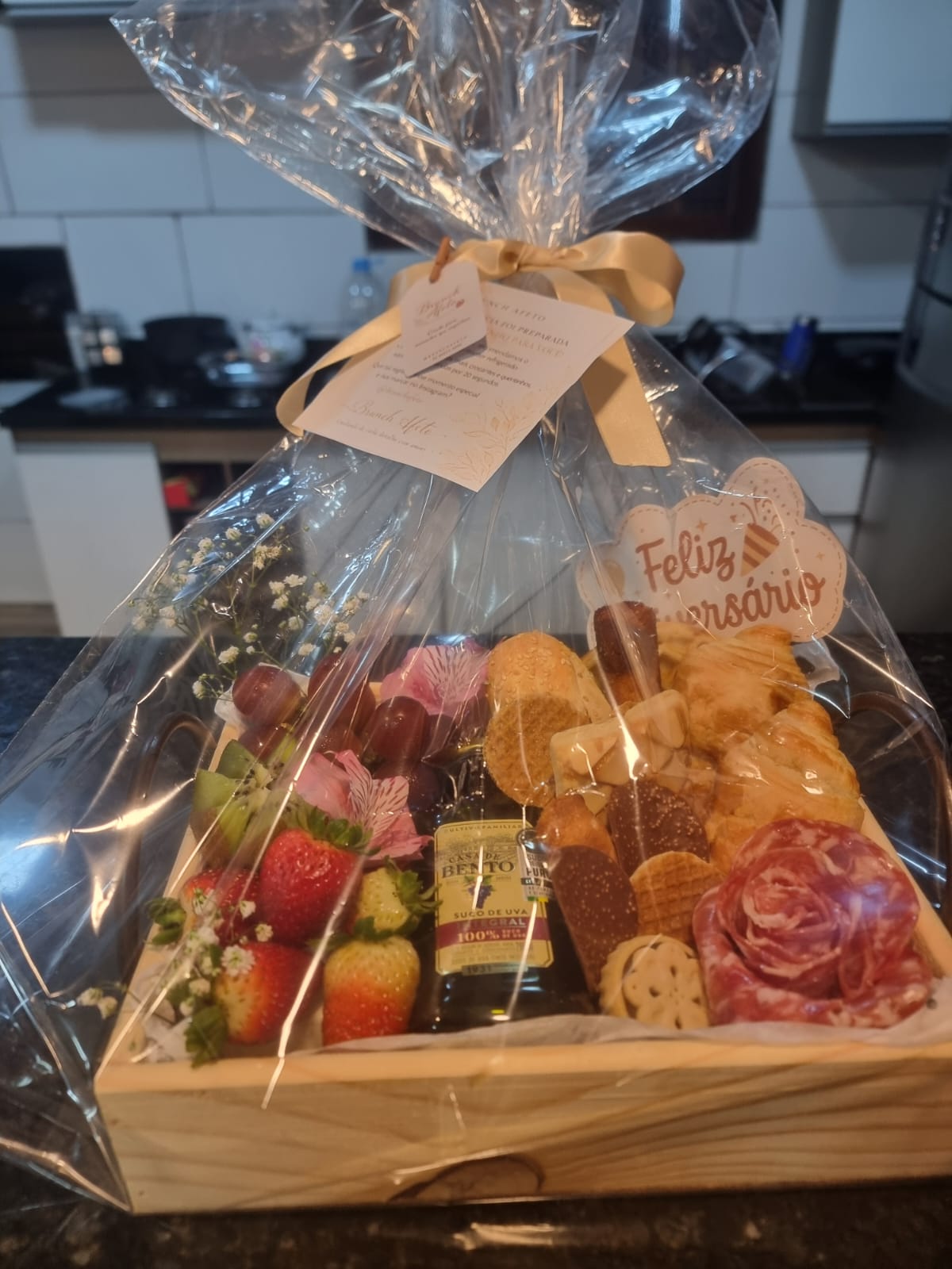 Cesta Brunch Afeto embalada para presente